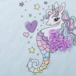 unicornio en camiseta