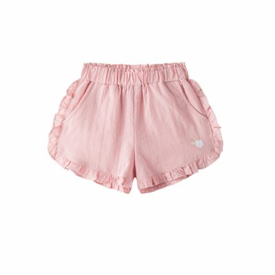 parte delantera de pantalon corto rosa con flor bordada